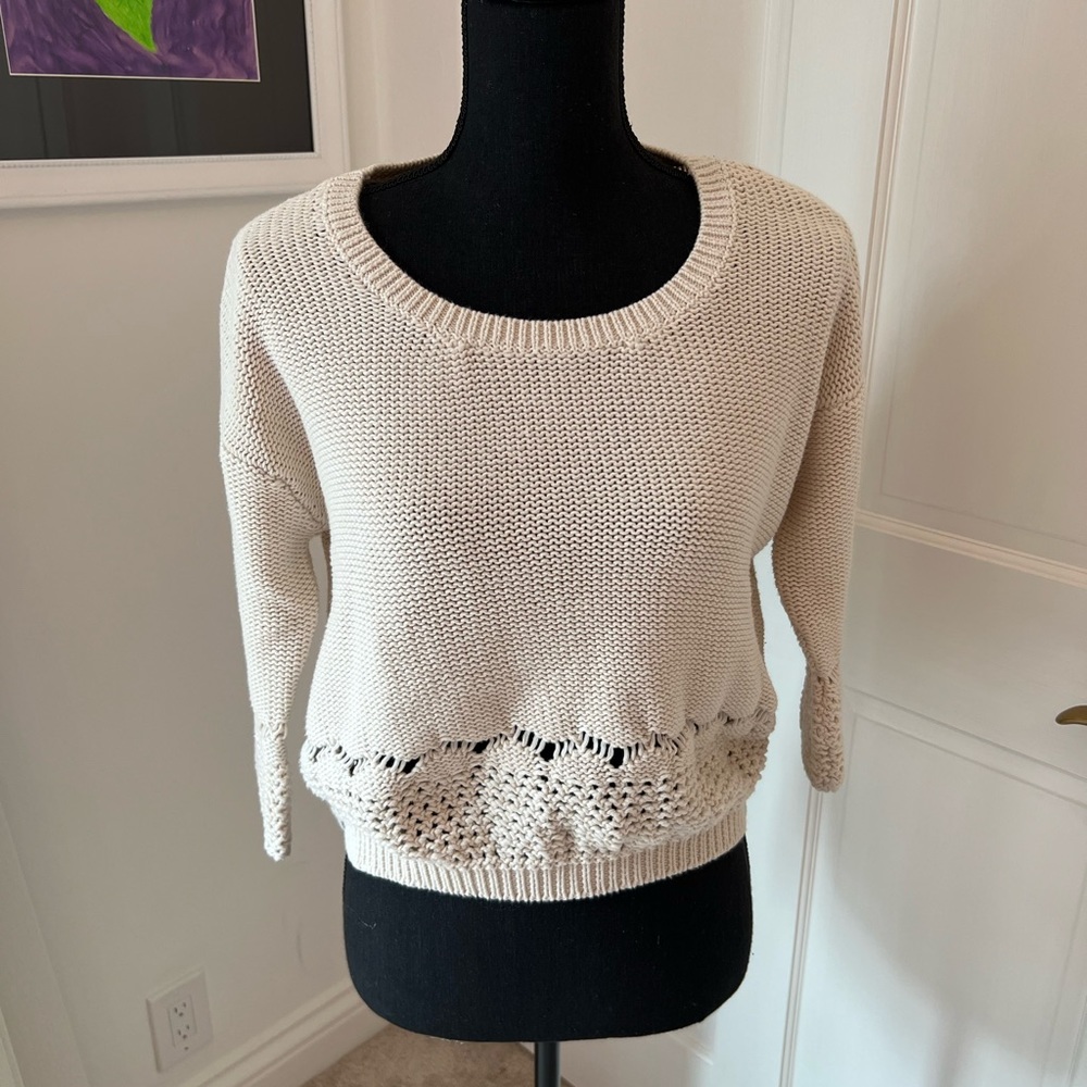 ELLA MOSS 3/4LENGTH BELL SLEEVE SWEATER SZ-S IVORY COLOR GREAT CONDITION 😍